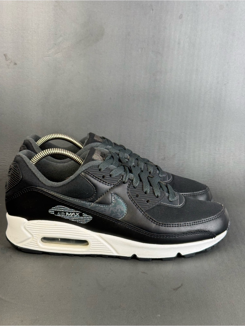 Nike Air Max 90 Black Metallic Silver sneaker shoes womens size 11